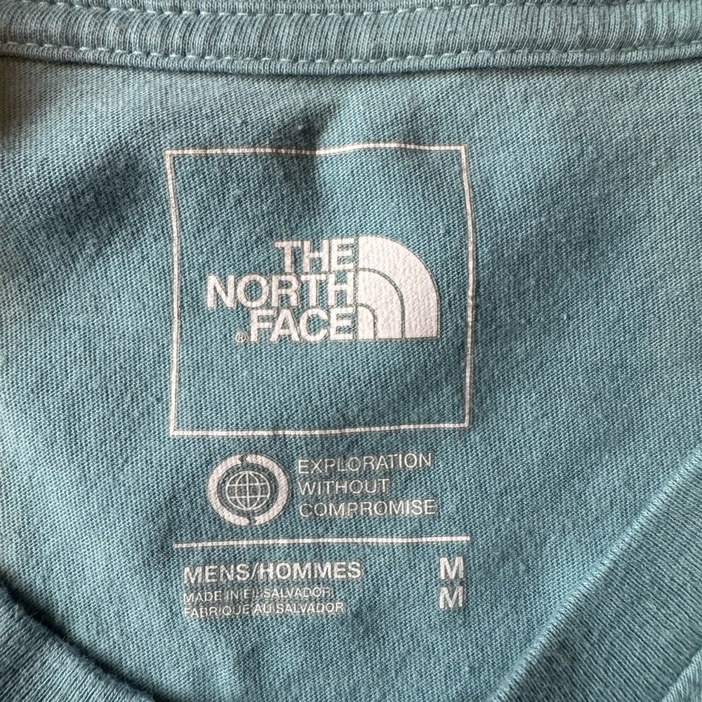 Men’s The North Face logo tee - Picture 3 of 3